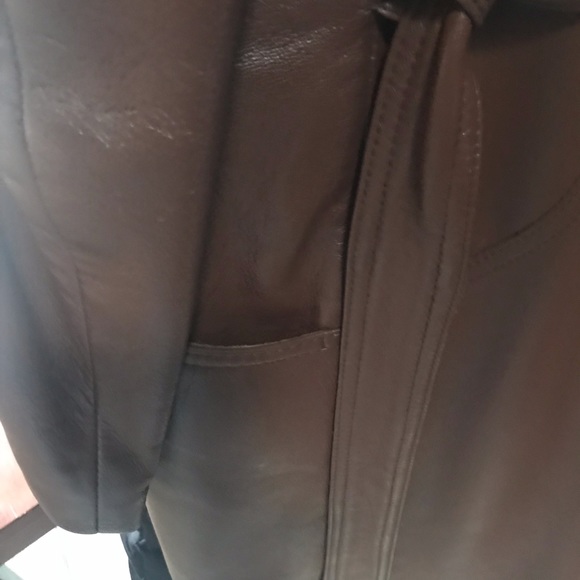 Vintage 1970s Leather and Fur long coat - Picture 8 of 8